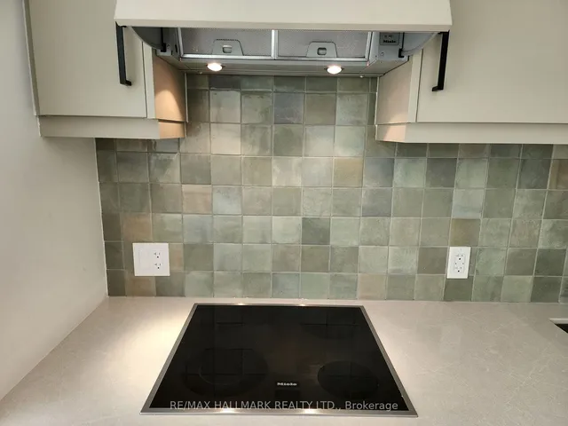 Additional image 27 of 9 Tecumseth St Unit 103