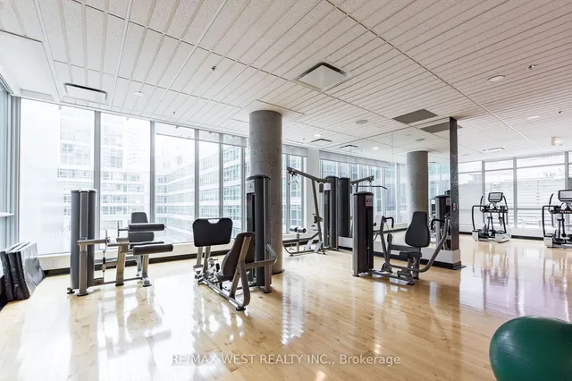 Additional image 26 of 375 King St Unit 807