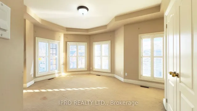 Additional image 27 of 1101 Dupont St