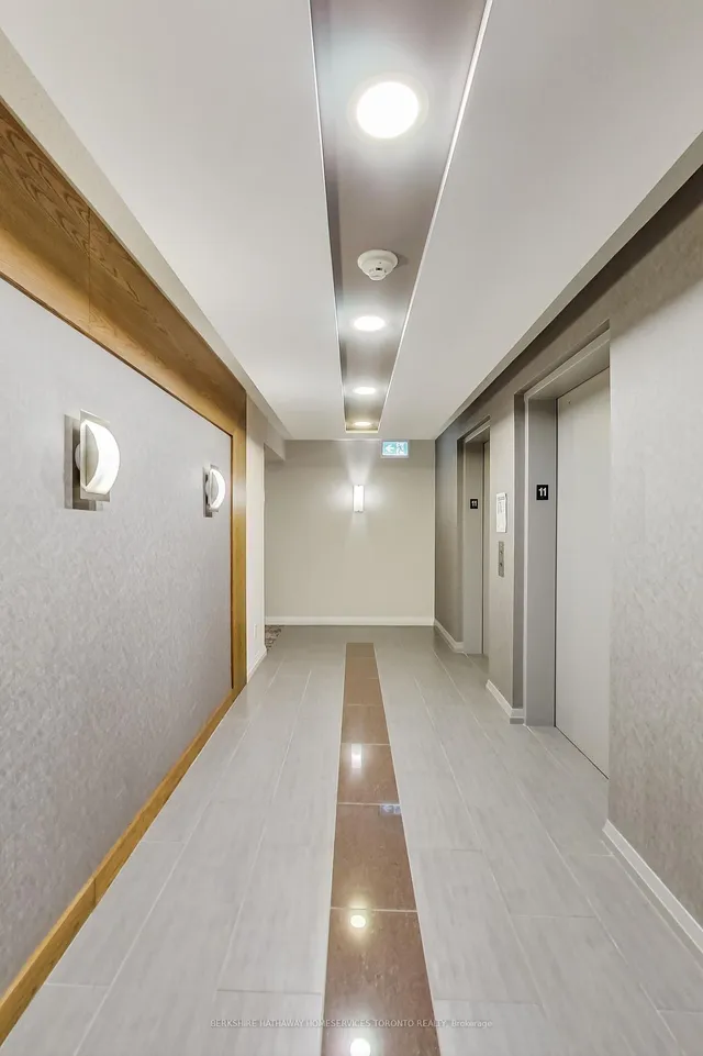 Additional image 6 of 761 Bay St Unit 304