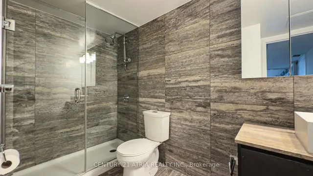 Additional image 23 of 10 Capreol Crt Unit 922