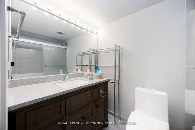 Additional image 27 of 100 Upper Madison Ave Unit 2009