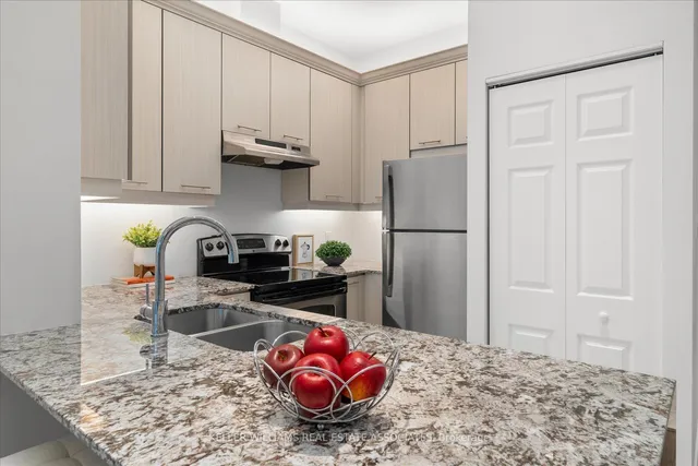 Additional image 14 of 8 Wellesley St Unit 203