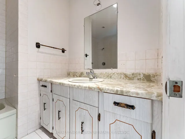 Additional image 27 of 75 Leggett Ave