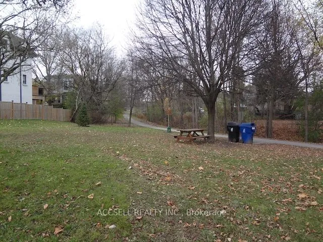 Additional image 20 of 163 Hounslow Ave