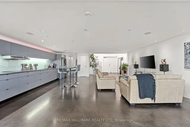 Additional image 6 of 1173 Dundas St Unit 226