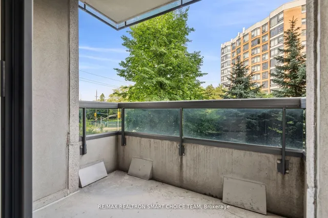 Additional image 25 of 35 Finch Ave Unit 306