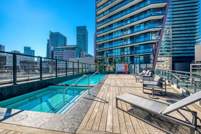 Additional image 35 of 99 John St Unit 4504