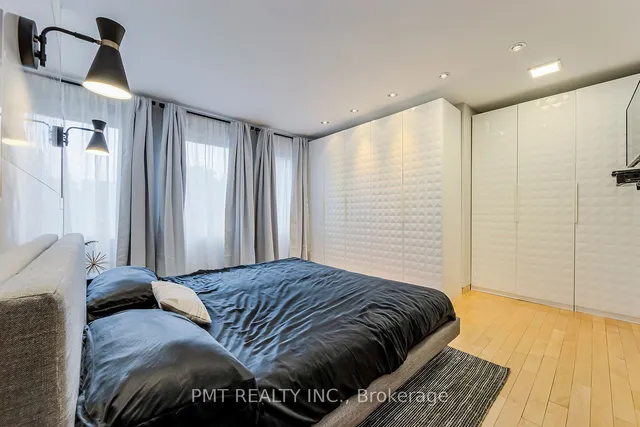 Additional image 24 of 19 Clarendon Ave