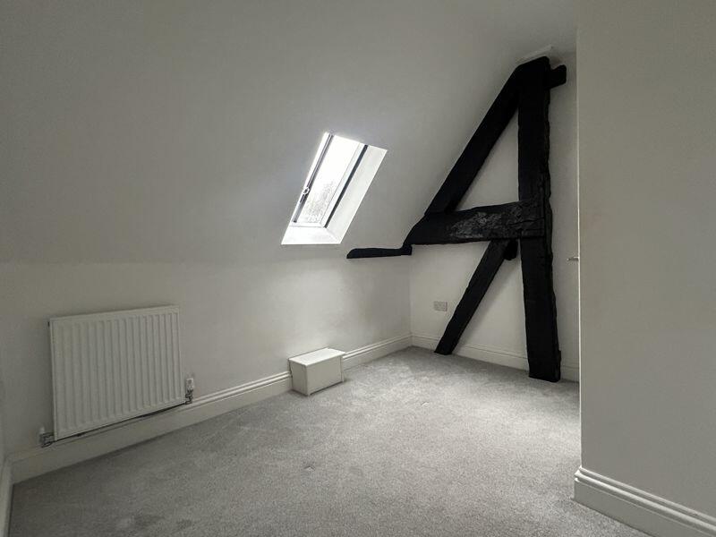 Additional image 8 of Mere