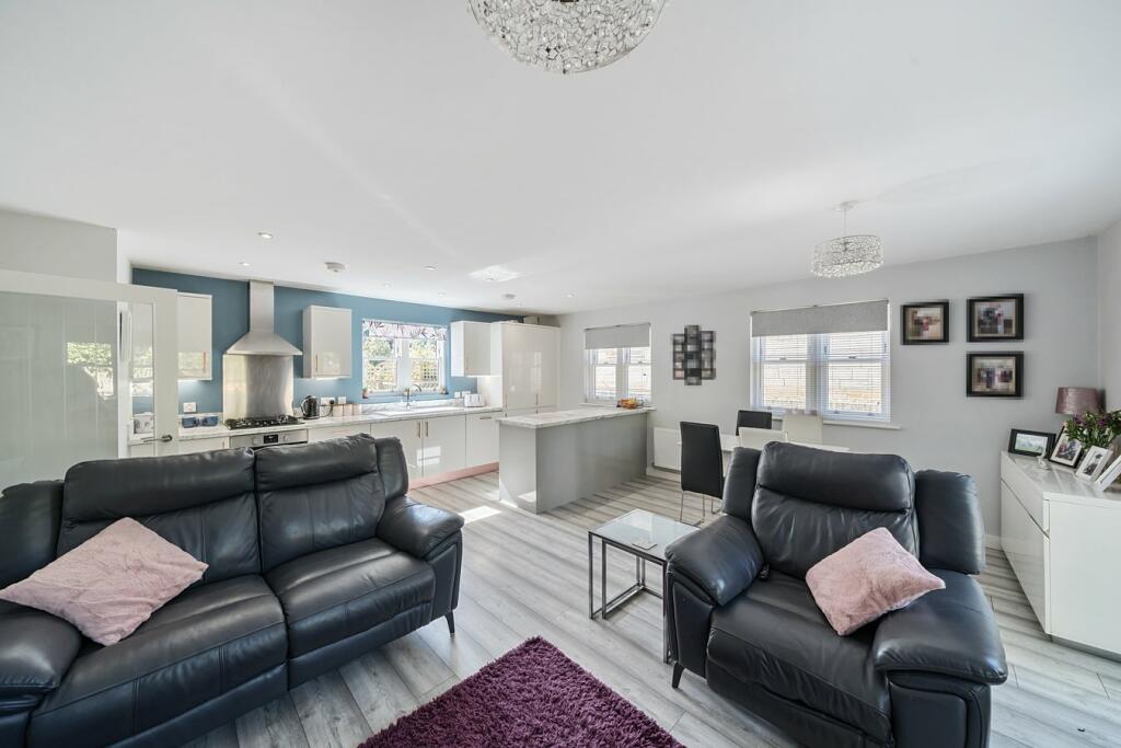 Additional image 3 of Priorygate Court, Castle Cary, BA7