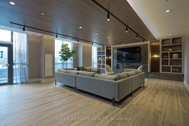 Additional image 32 of 286 Main St Unit 1012