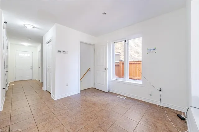 Additional image 7 of 542 Isaiah Cres