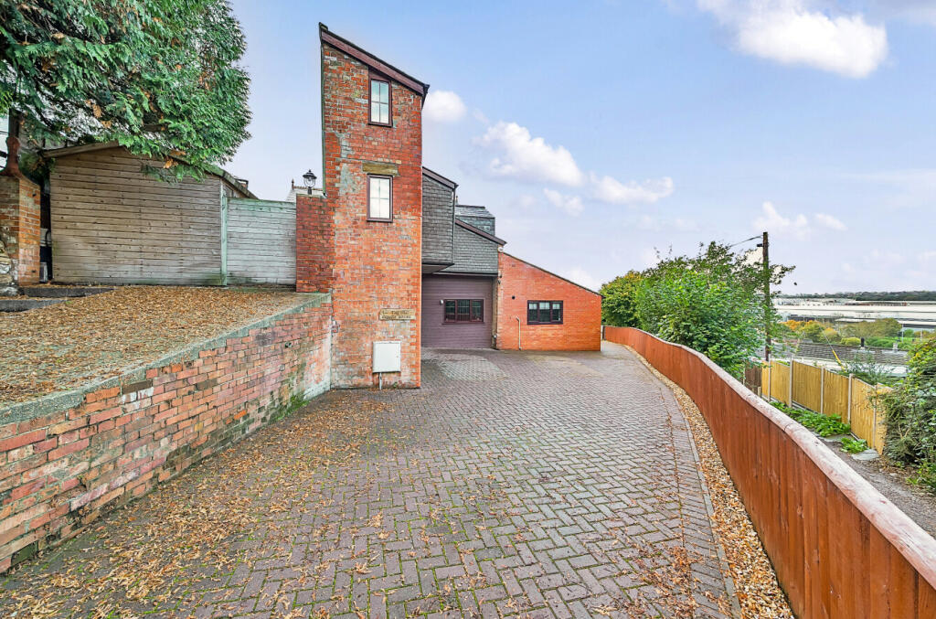 Additional image 11 of Hendford Hill, Yeovil, Somerset, BA20