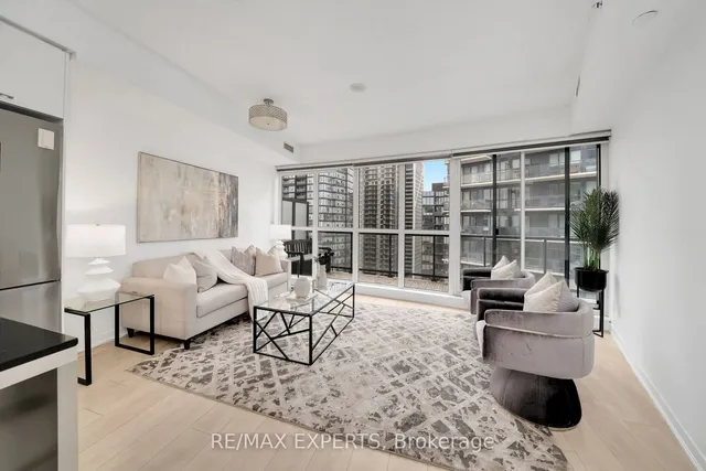 Additional image 7 of 51 East Liberty St Unit 2207