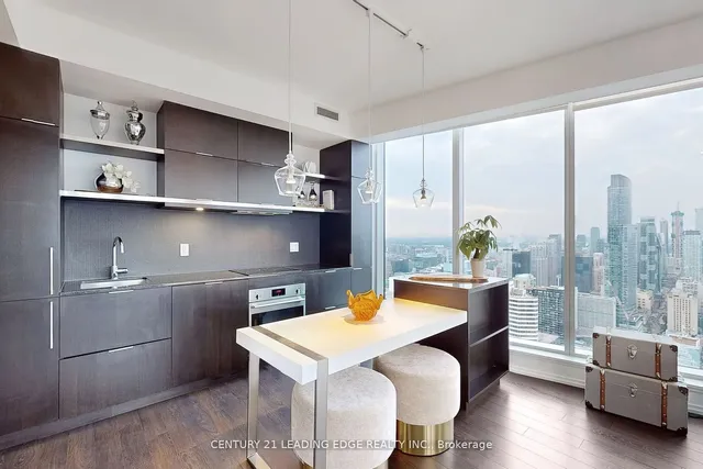 Additional image 10 of 197 Yonge St Unit 5402