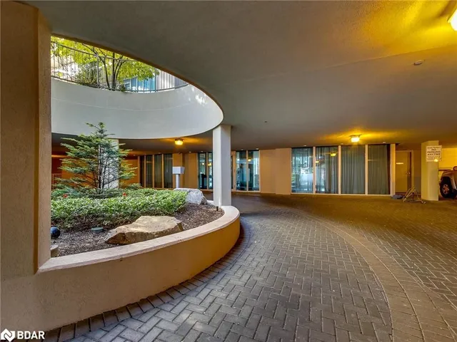 Additional image 34 of 58 Marine Parade Dr Unit 221
