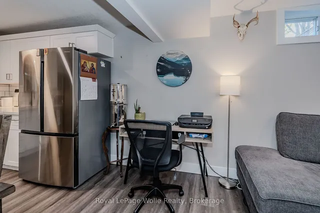 Additional image 30 of 48 Summerhill Cres