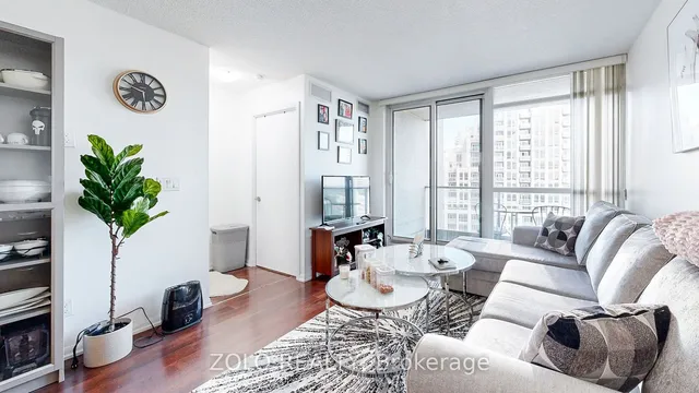 Additional image 15 of 215 Fort York Blvd Unit 1301