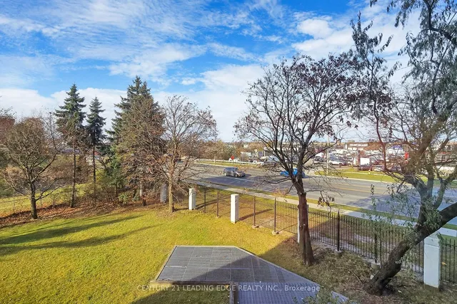Additional image 37 of 4725 SHEPPARD Ave Unit 209