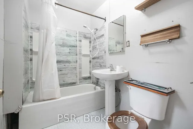 Additional image 15 of 676 Tretheway Dr