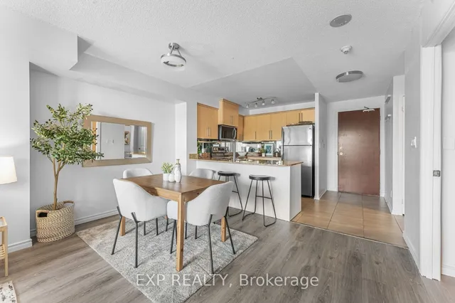 Additional image 9 of 8 Rosebank Dr Unit 7i