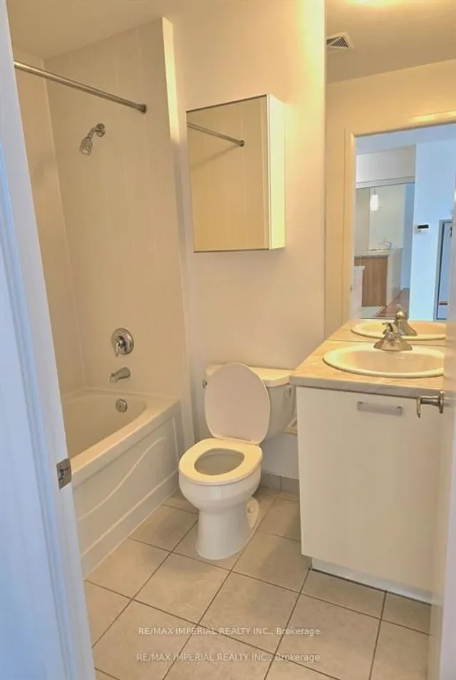 Additional image 7 of 38 Grenville St Unit 3001