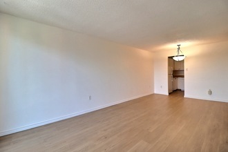 Additional image 4 of 1104 Jalna Boulevard