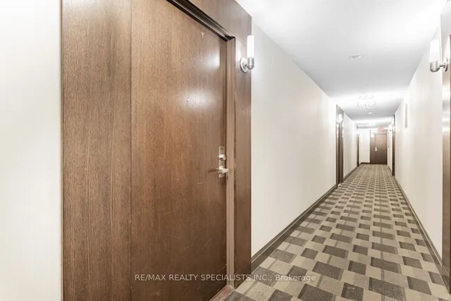 Additional image 5 of 35 Hollywood Ave Unit 1902