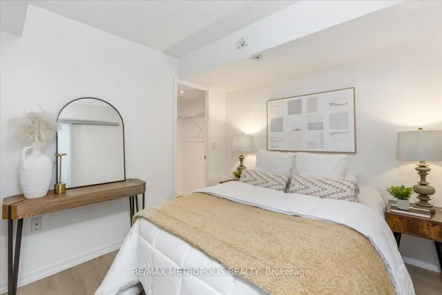 Additional image 7 of 36 Lisgar St Unit 906E