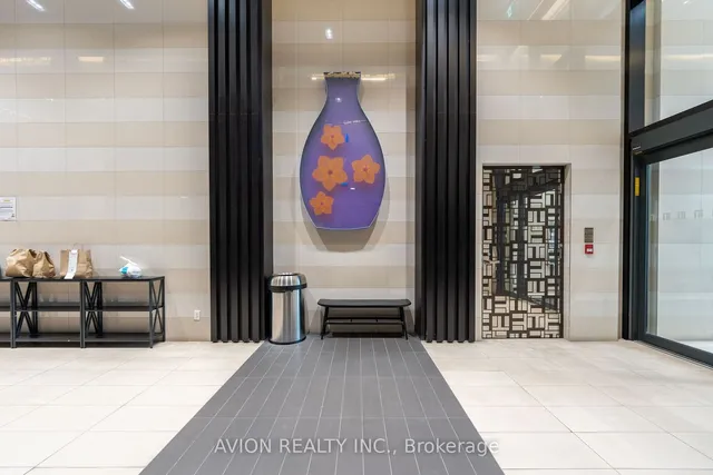 Additional image 26 of 501 yonge St Unit 1112