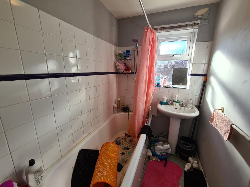 Additional image 8 of Monmouth Road, Yeovil