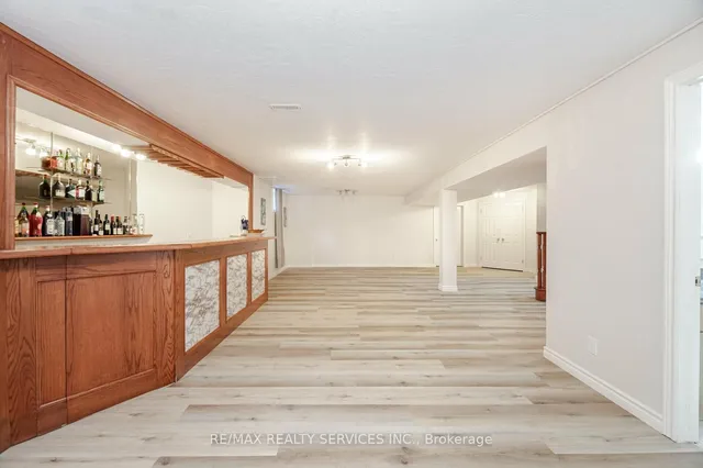 Additional image 35 of 41 Jadestone Crt