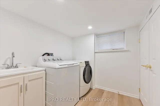 Additional image 32 of 135 Downsview Ave