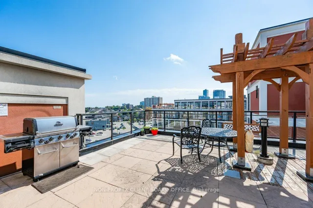 Additional image 9 of 410 King St Unit 220