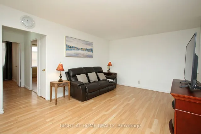 Additional image 5 of 59 Neptune Dr Unit 301