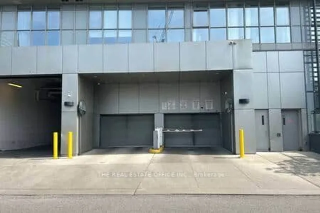 Additional image 34 of 112 Fort York Blvd Unit G09