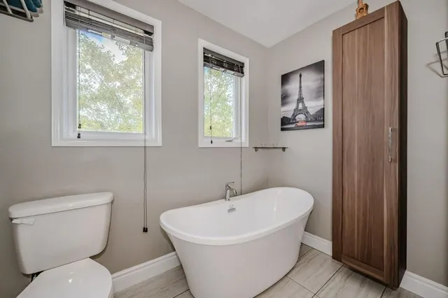 Additional image 21 of 3 REISTVIEW St