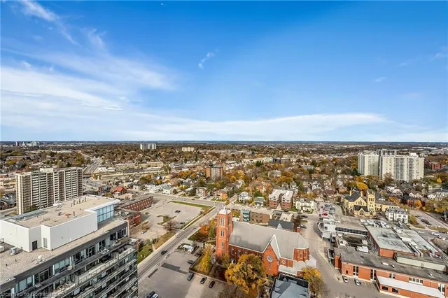 Additional image 36 of 55 Duke St Unit 502