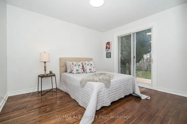 Additional image 16 of 15 Strathavon Dr