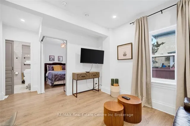 Additional image 6 of 11 MANSION St