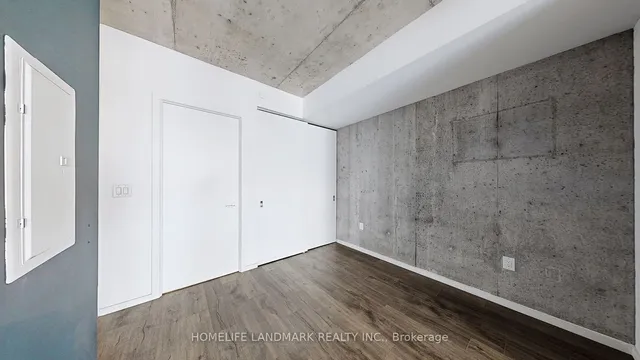 Additional image 20 of 21 Lawren Harris Sq Unit 301