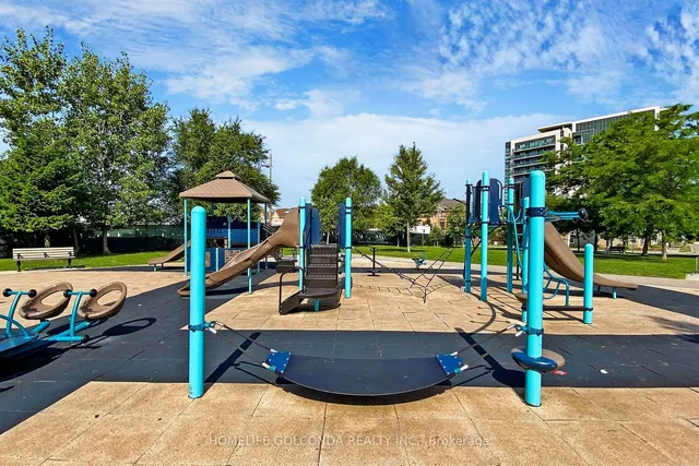 Additional image 29 of 160 Vanderhoof Ave Unit 618