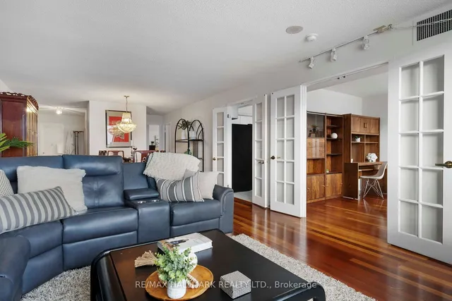 Additional image 12 of 88 Corporate Dr Unit 1804