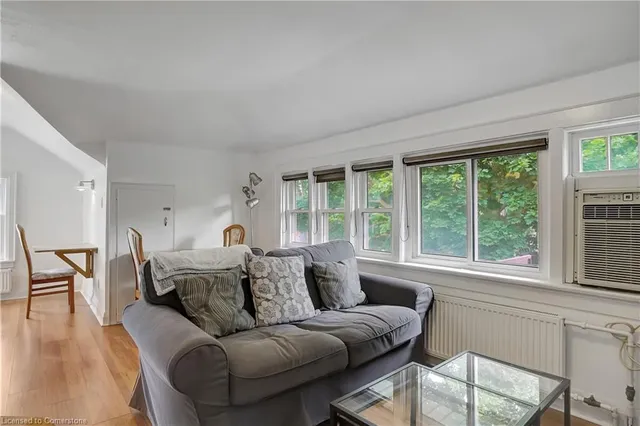 Additional image 40 of 67 Moore Ave