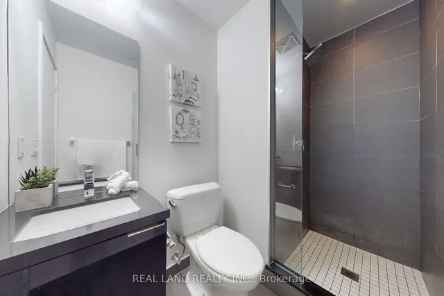 Additional image 23 of 8 Eglinton Ave Unit 608