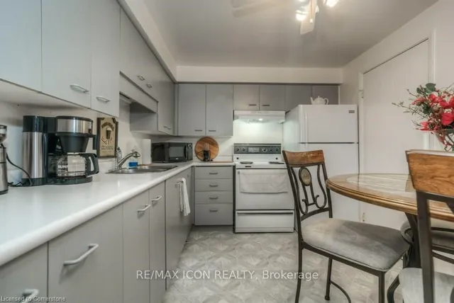 Additional image 9 of 565 Greenfield Ave Unit 601