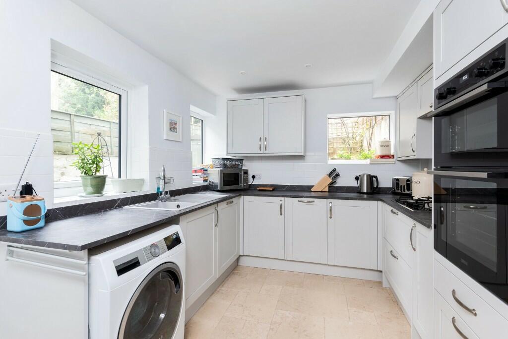 Additional image 4 of Park Avenue, Bath