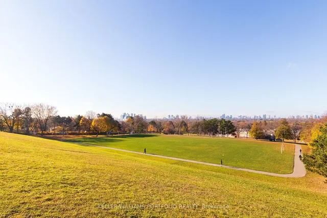 Additional image 31 of 260 Seneca Hill Dr Unit 1705