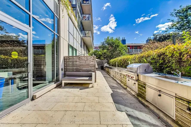 Additional image 15 of 775 King St Unit 426